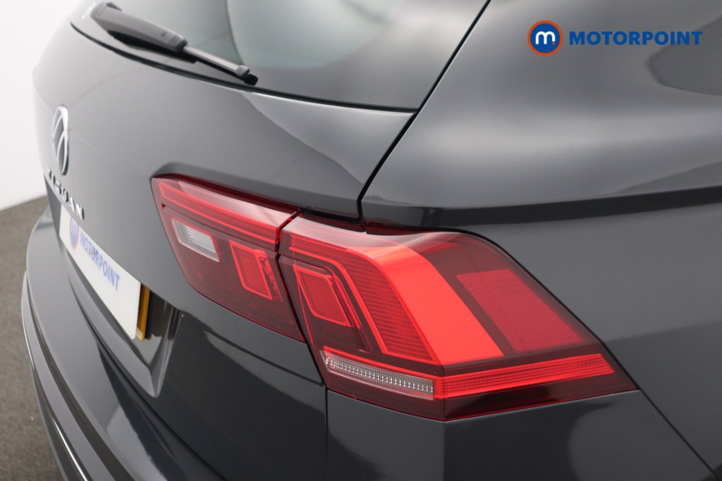 Volkswagen Tiguan Life Manual Petrol SUV - Stock Number (1535874) - 24th supplementary image
