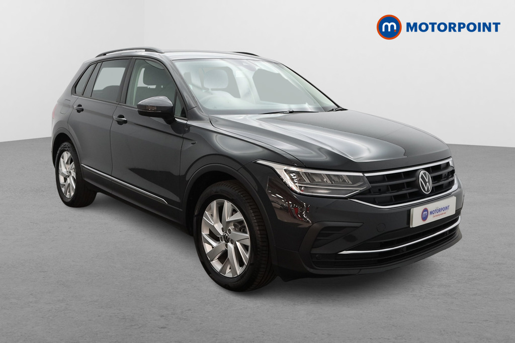 Volkswagen Tiguan Life Manual Petrol SUV - Stock Number (1535874) - Drivers side front corner