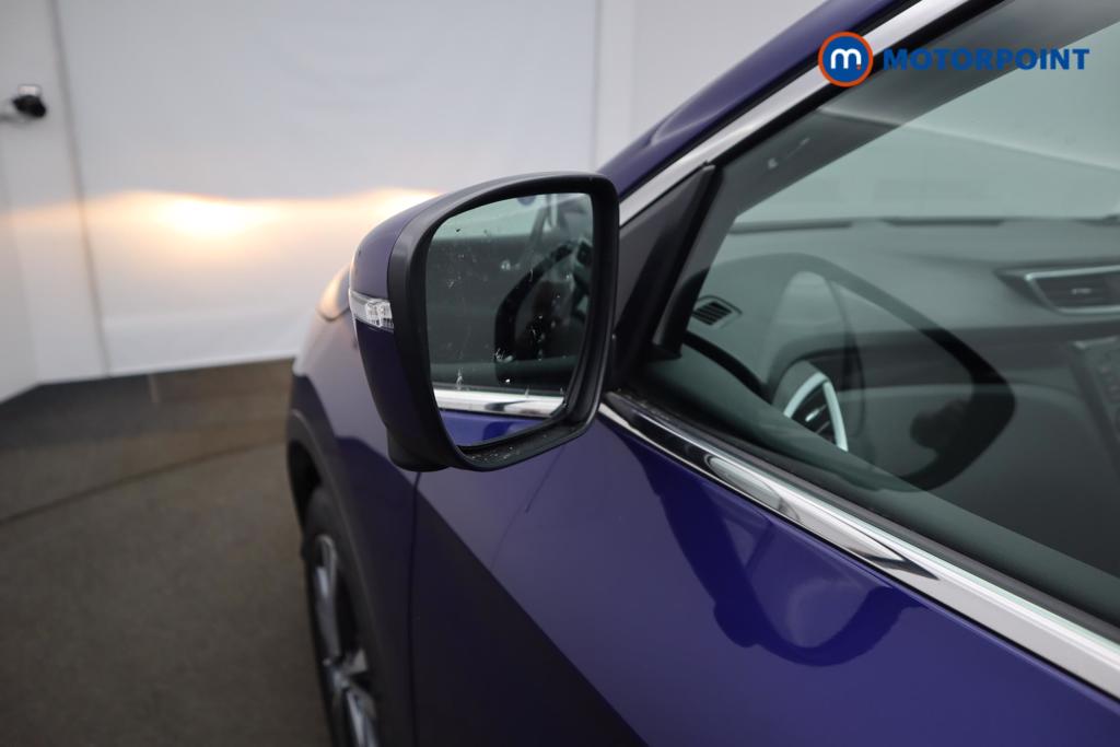Nissan Qashqai N-Connecta Automatic Petrol SUV - Stock Number (1536104) - 32nd supplementary image