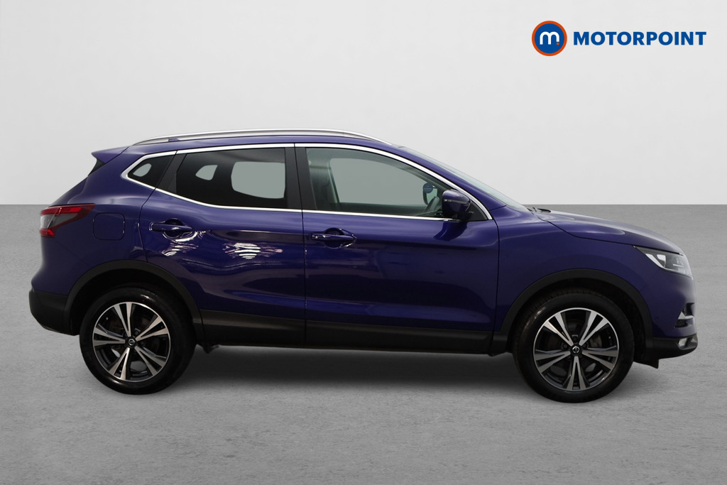 Nissan Qashqai N-Connecta Automatic Petrol SUV - Stock Number (1536104) - Drivers side
