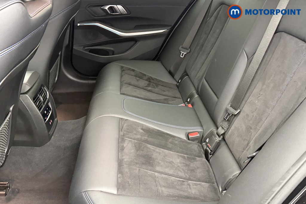 BMW 3 Series M Sport Automatic Petrol Plug-In Hybrid Saloon - Stock Number (1536233) - 23rd supplementary image