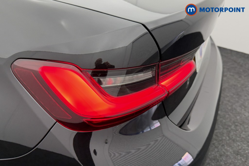 BMW 3 Series M Sport Automatic Petrol Plug-In Hybrid Saloon - Stock Number (1536233) - 25th supplementary image