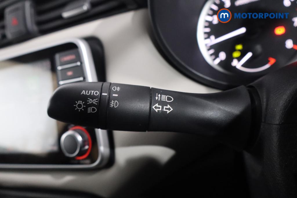 Nissan Micra Acenta Automatic Petrol Hatchback - Stock Number (1537899) - 8th supplementary image
