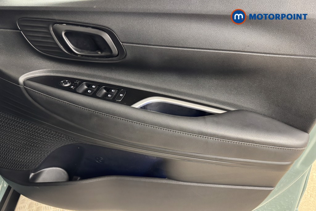 Hyundai Bayon Se Connect Automatic Petrol-Electric Hybrid SUV - Stock Number (1538568) - 15th supplementary image