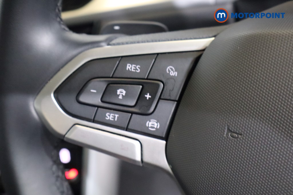 Volkswagen T-Roc Life Automatic Petrol SUV - Stock Number (1538658) - 6th supplementary image