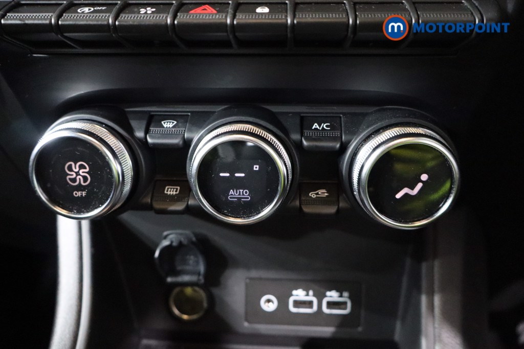 Renault Captur Techno Manual Petrol SUV - Stock Number (1539344) - 17th supplementary image
