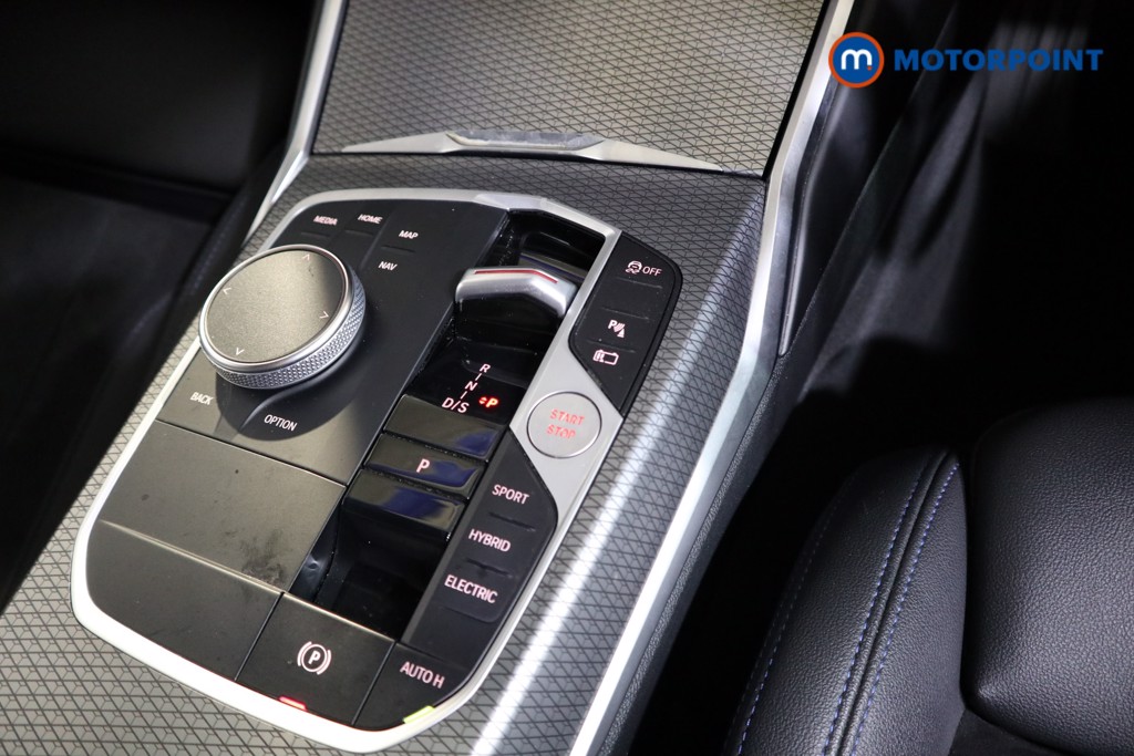 BMW 3 Series M Sport Automatic Petrol Plug-In Hybrid Estate - Stock Number (1540132) - 9th supplementary image