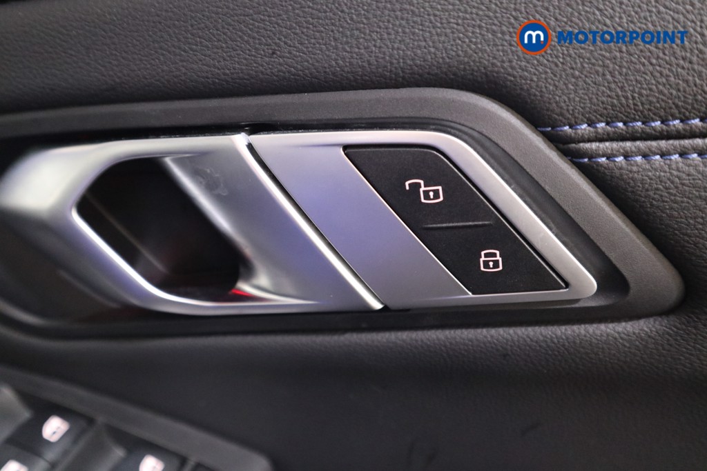BMW 3 Series M Sport Automatic Petrol Plug-In Hybrid Estate - Stock Number (1540132) - 13th supplementary image