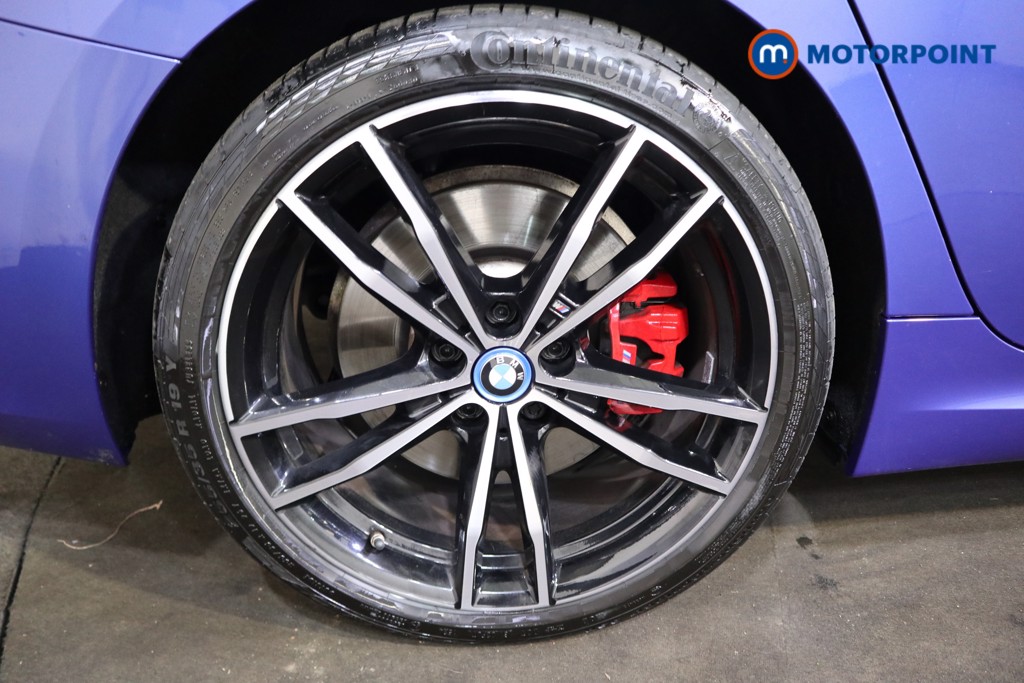 BMW 3 Series M Sport Automatic Petrol Plug-In Hybrid Estate - Stock Number (1540132) - 19th supplementary image
