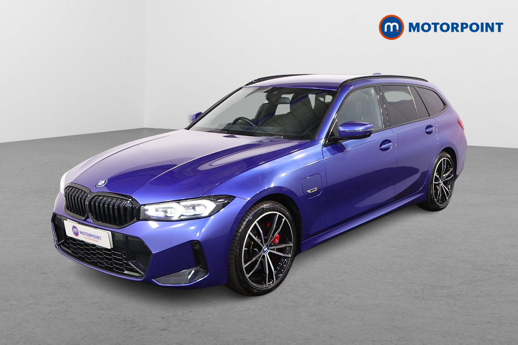 BMW 3 Series M Sport Automatic Petrol Plug-In Hybrid Estate - Stock Number (1540132) - Passenger side front corner
