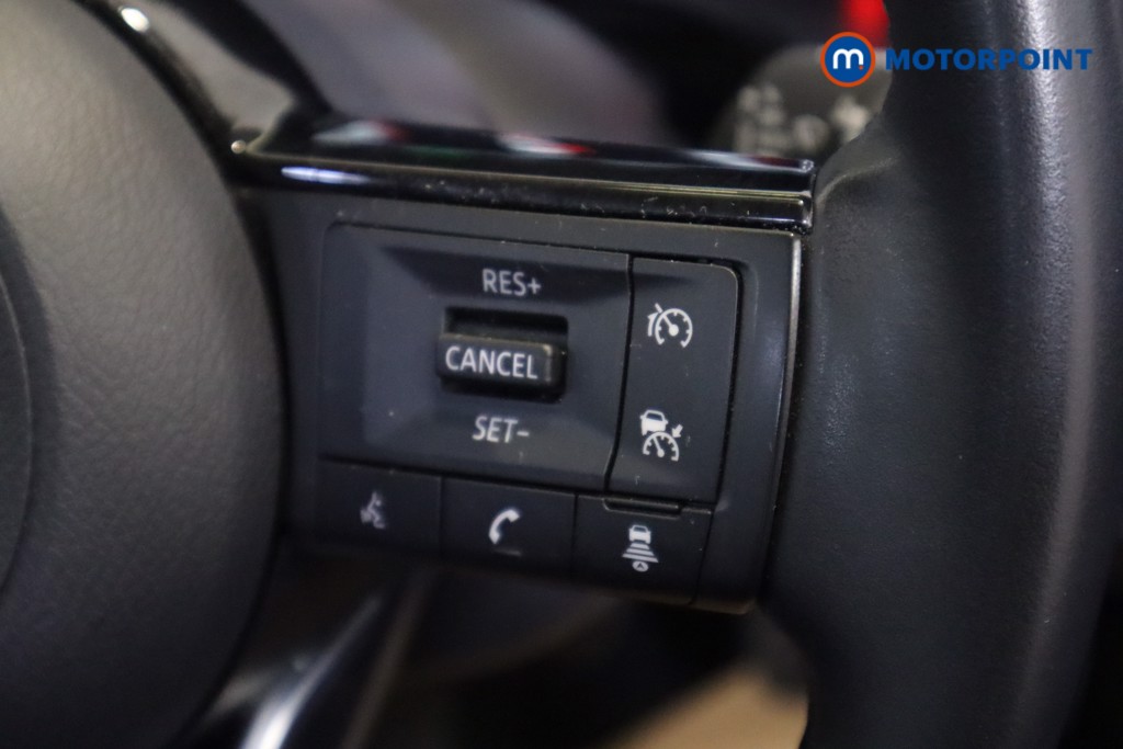 Nissan Qashqai N-Connecta Manual Petrol SUV - Stock Number (1540226) - 9th supplementary image