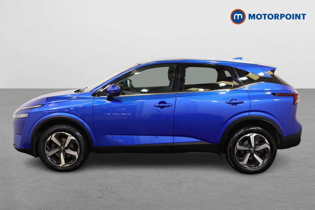 Nissan Qashqai N-Connecta Manual Petrol SUV - Stock Number (1540226) - Passenger side