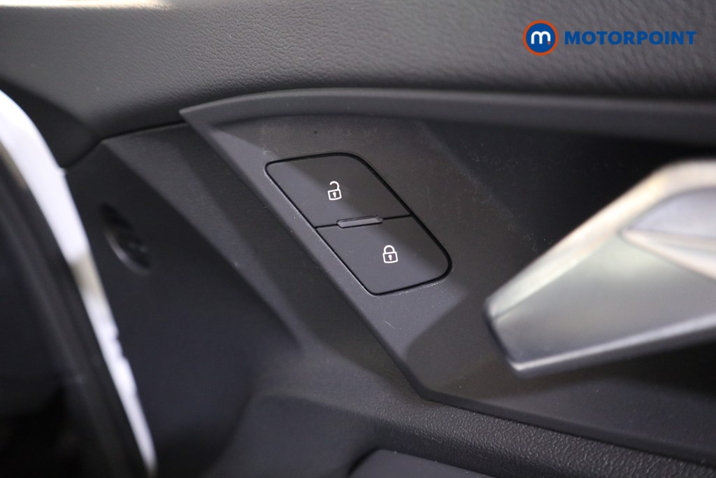 Audi A3 Technik Automatic Petrol Hatchback - Stock Number (1540261) - 10th supplementary image