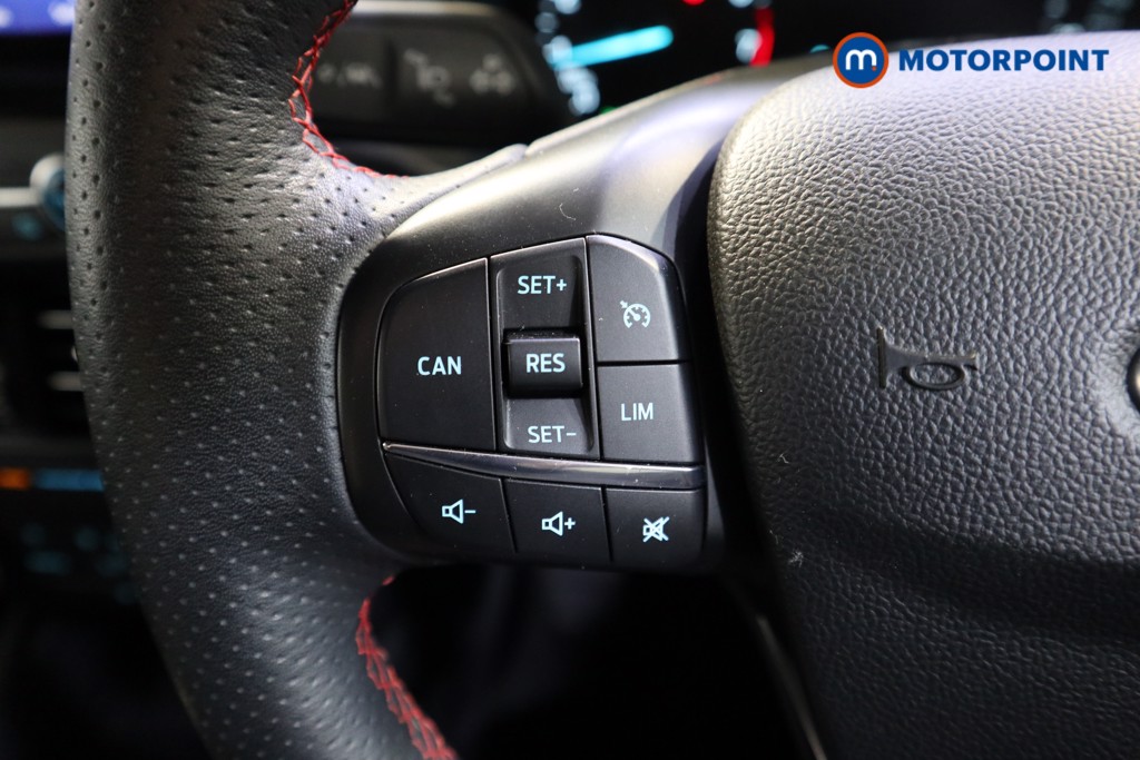 Ford Focus St-Line Edition Manual Petrol-Electric Hybrid Hatchback - Stock Number (1540407) - 3rd supplementary image