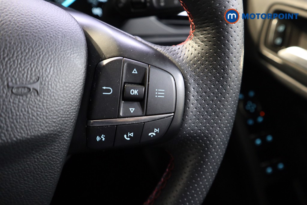 Ford Focus St-Line Edition Manual Petrol-Electric Hybrid Hatchback - Stock Number (1540407) - 4th supplementary image