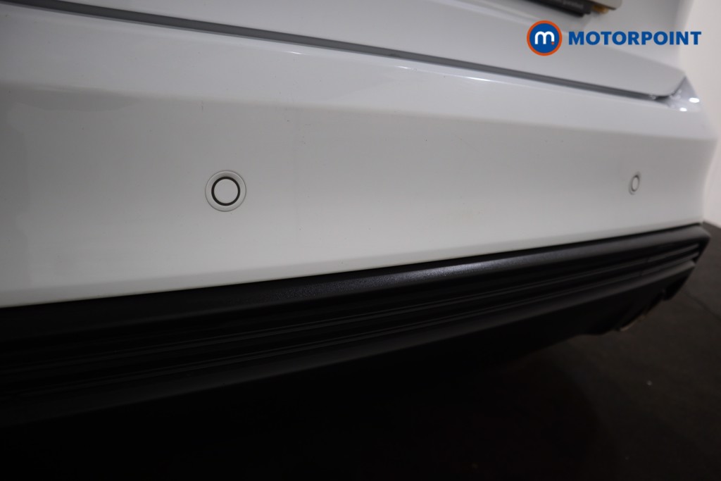 Ford Focus St-Line Edition Manual Petrol-Electric Hybrid Hatchback - Stock Number (1540407) - 19th supplementary image