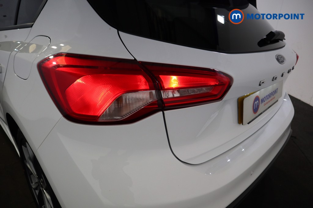 Ford Focus St-Line Edition Manual Petrol-Electric Hybrid Hatchback - Stock Number (1540407) - 20th supplementary image