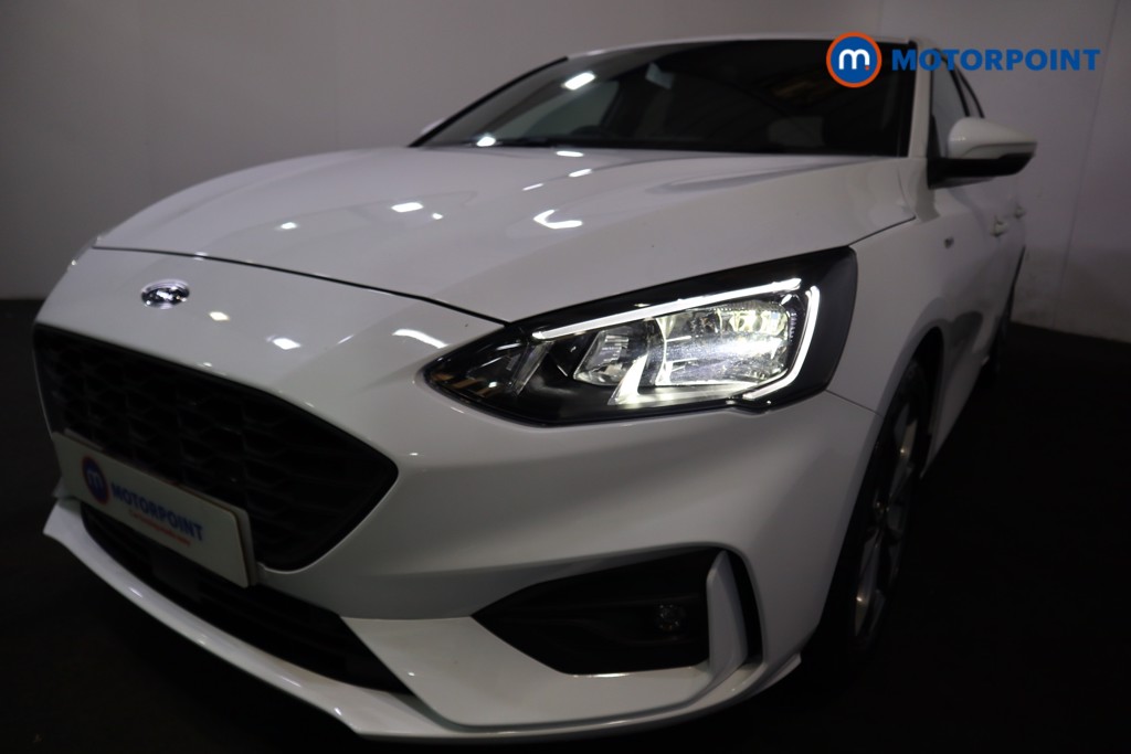 Ford Focus St-Line Edition Manual Petrol-Electric Hybrid Hatchback - Stock Number (1540407) - 24th supplementary image