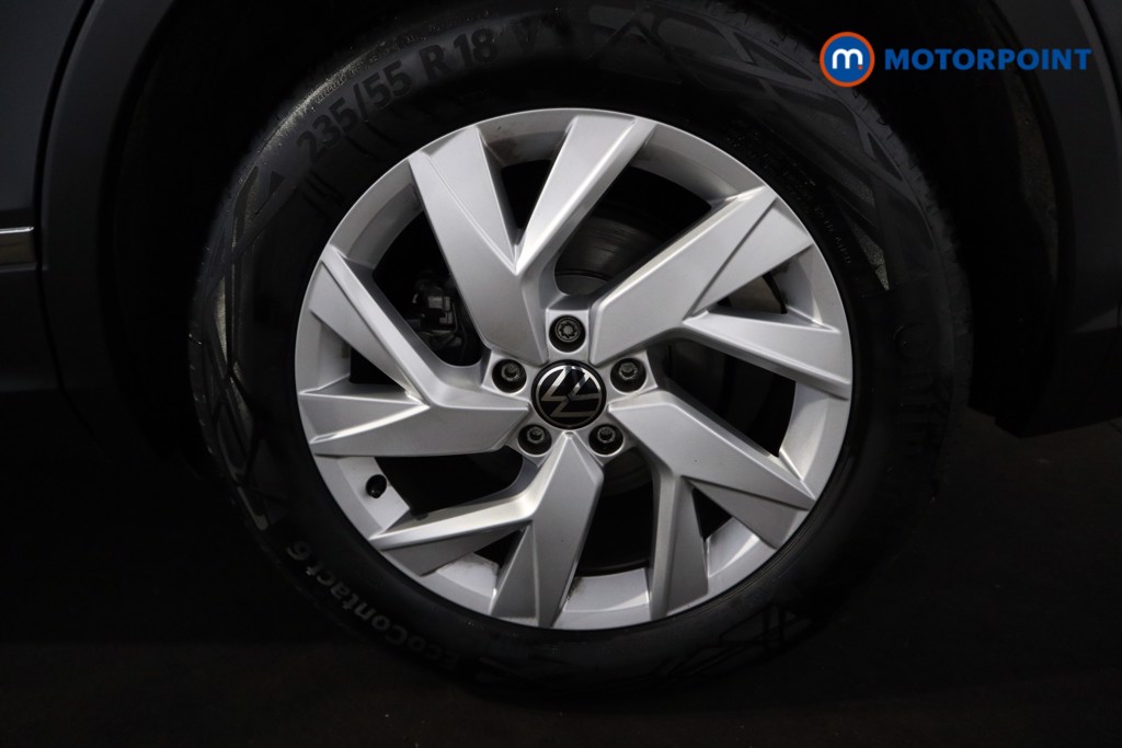 Volkswagen Tiguan Life Manual Petrol SUV - Stock Number (1540919) - 18th supplementary image