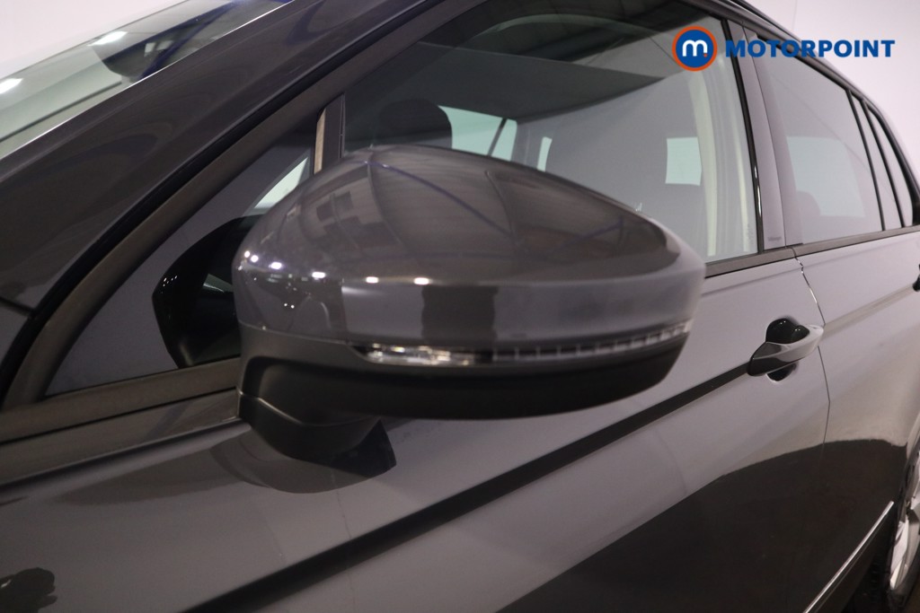 Volkswagen Tiguan Life Manual Petrol SUV - Stock Number (1540919) - 24th supplementary image