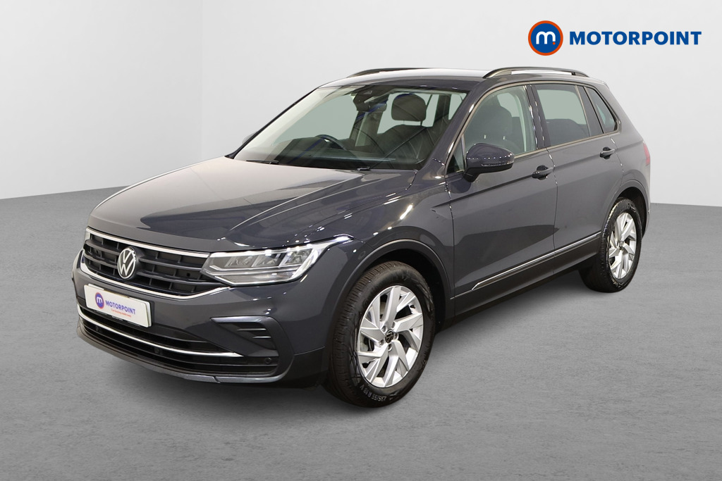 Volkswagen Tiguan Life Manual Petrol SUV - Stock Number (1540919) - Passenger side front corner