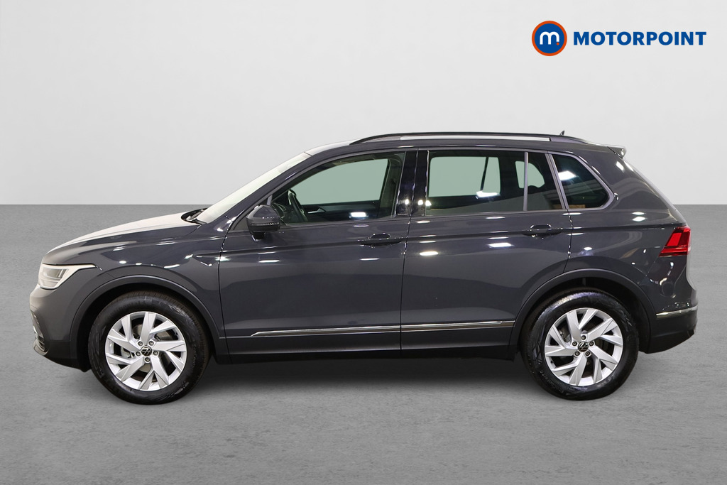 Volkswagen Tiguan Life Manual Petrol SUV - Stock Number (1540919) - Passenger side