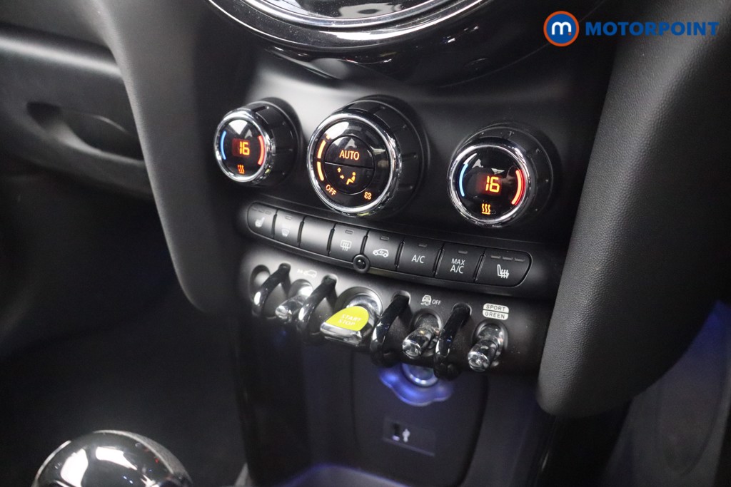 Mini Hatchback Cooper S Level 2 Automatic Electric Hatchback - Stock Number (1541339) - 9th supplementary image