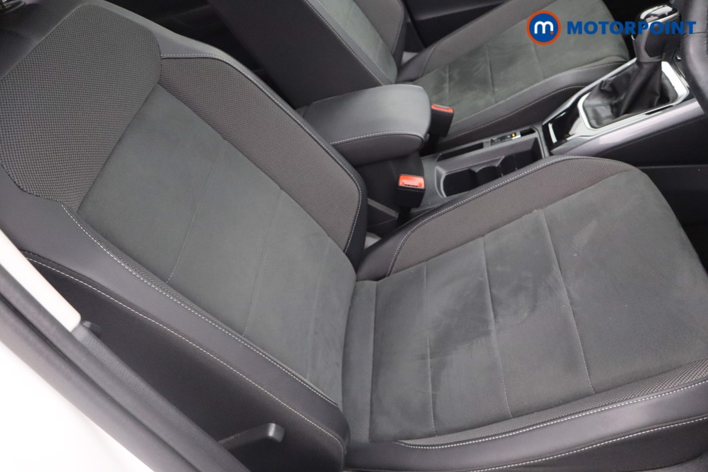 Volkswagen T-Roc Style Automatic Petrol SUV - Stock Number (1541584) - 13th supplementary image