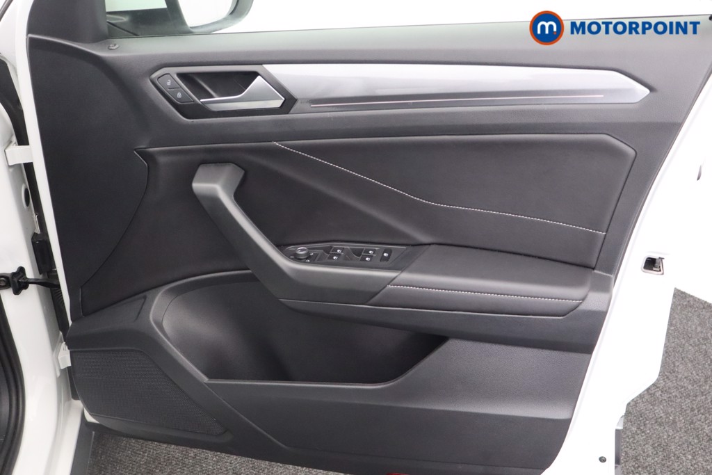 Volkswagen T-Roc Style Automatic Petrol SUV - Stock Number (1541584) - 15th supplementary image