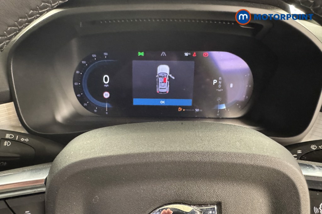Volvo Xc40 Core Automatic Petrol SUV - Stock Number (1542144) - 9th supplementary image