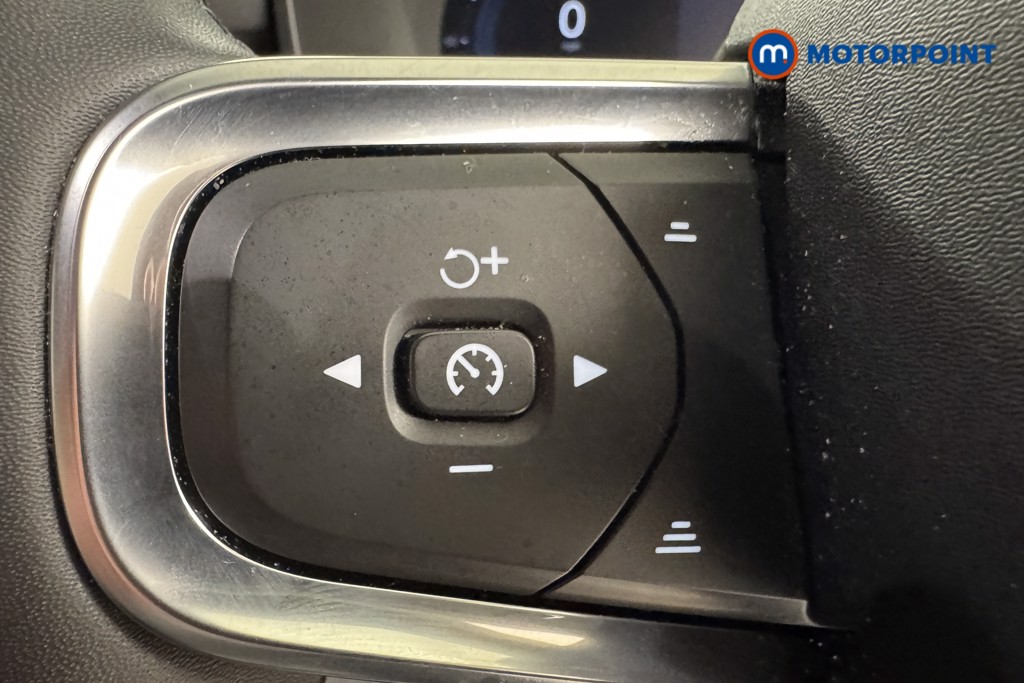 Volvo Xc40 Core Automatic Petrol SUV - Stock Number (1542144) - 13th supplementary image