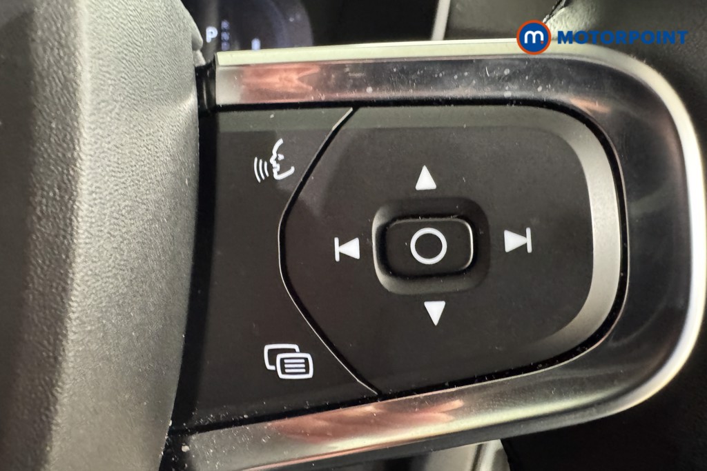 Volvo Xc40 Core Automatic Petrol SUV - Stock Number (1542144) - 14th supplementary image