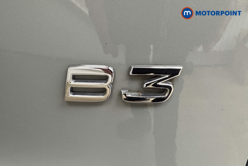Volvo Xc40 Core Automatic Petrol SUV - Stock Number (1542144) - 19th supplementary image