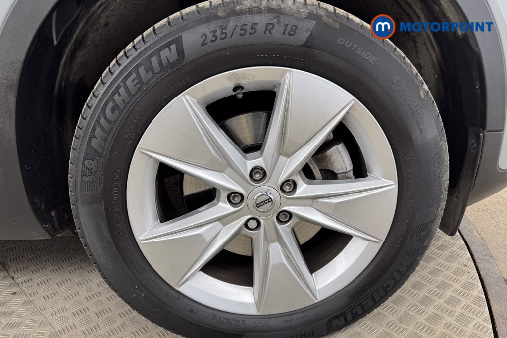 Volvo Xc40 Core Automatic Petrol SUV - Stock Number (1542144) - 23rd supplementary image