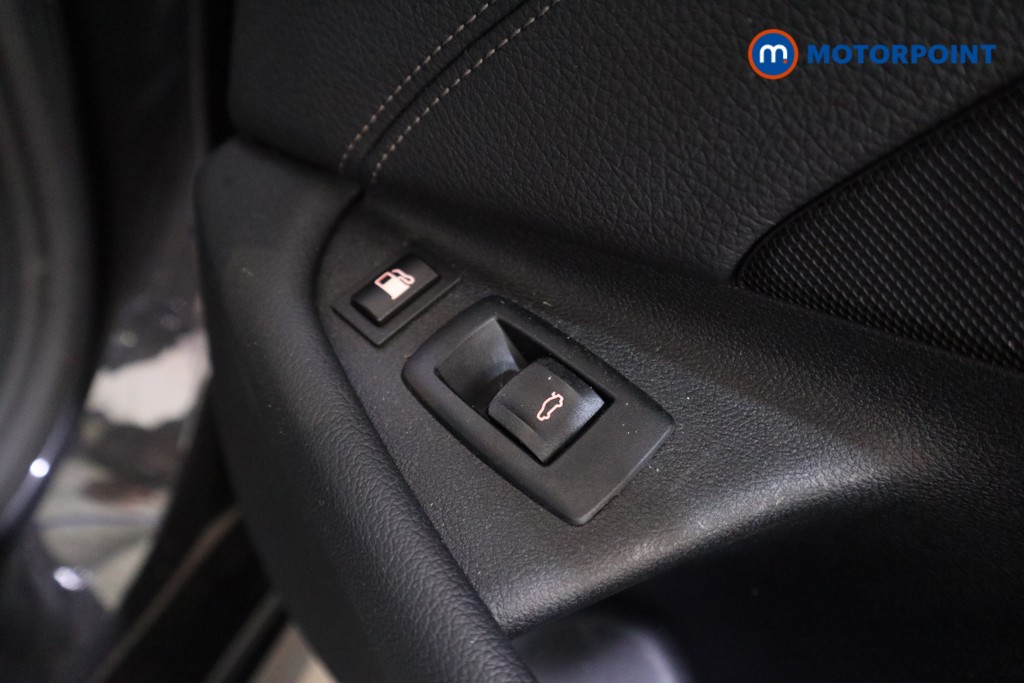BMW 5 Series M Sport Automatic Petrol Plug-In Hybrid Estate - Stock Number (1542519) - 13th supplementary image