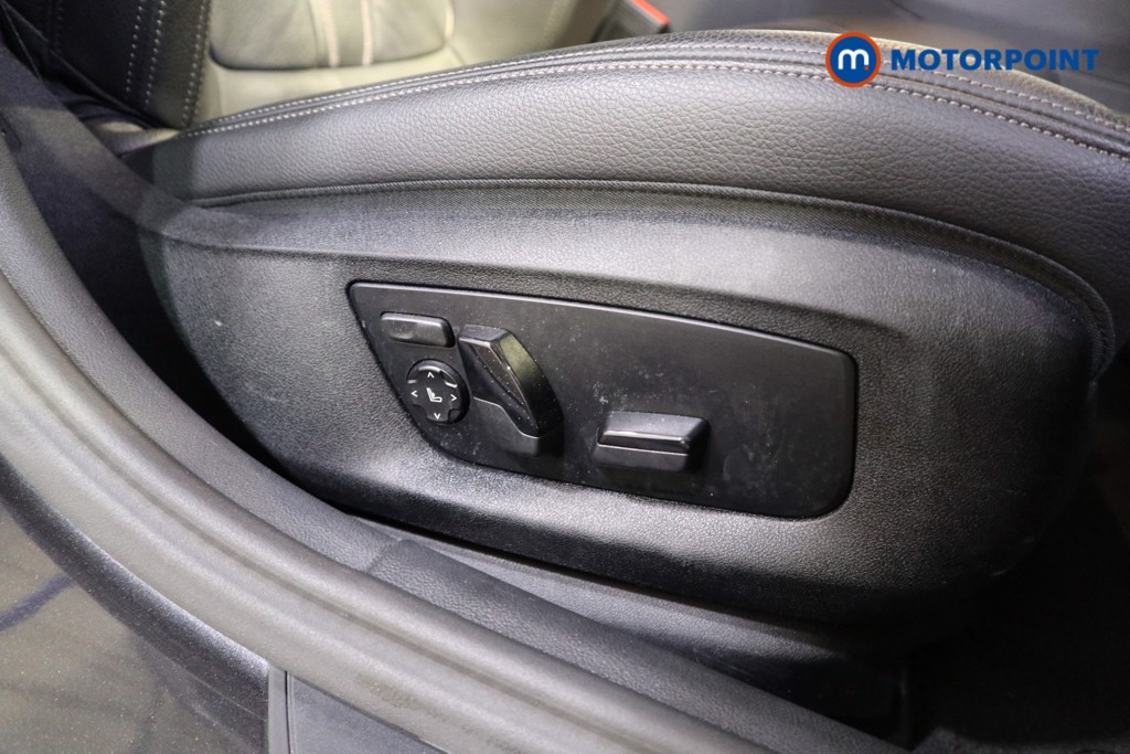 BMW 5 Series M Sport Automatic Petrol Plug-In Hybrid Estate - Stock Number (1542519) - 14th supplementary image