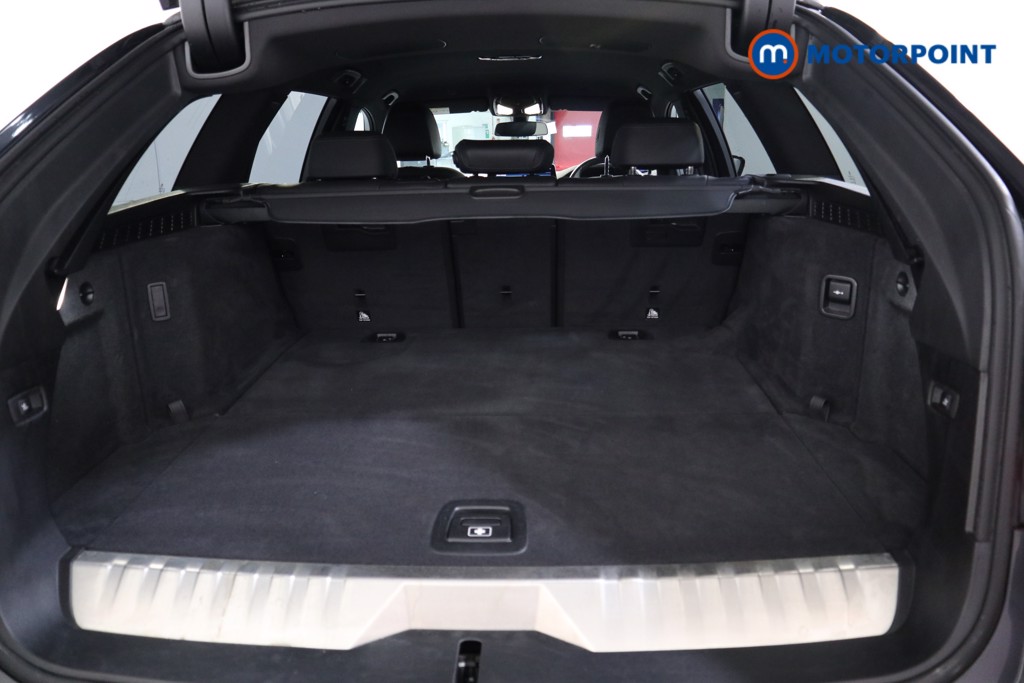 BMW 5 Series M Sport Automatic Petrol Plug-In Hybrid Estate - Stock Number (1542519) - 18th supplementary image
