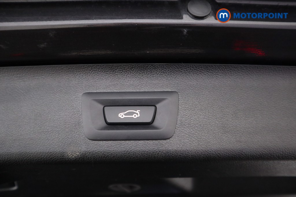 BMW 5 Series M Sport Automatic Petrol Plug-In Hybrid Estate - Stock Number (1542519) - 19th supplementary image