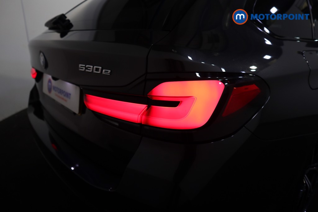 BMW 5 Series M Sport Automatic Petrol Plug-In Hybrid Estate - Stock Number (1542519) - 27th supplementary image