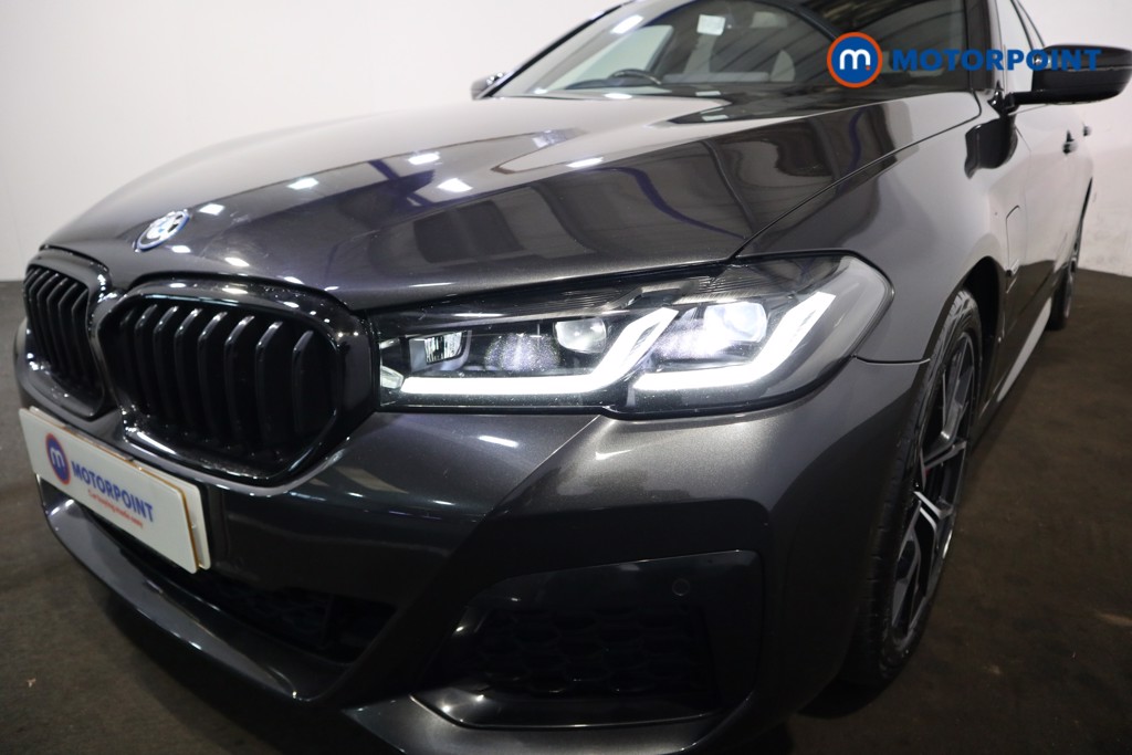 BMW 5 Series M Sport Automatic Petrol Plug-In Hybrid Estate - Stock Number (1542519) - 30th supplementary image