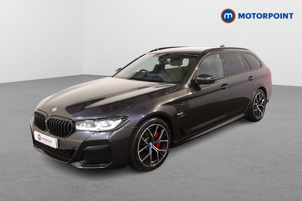 BMW 5 Series M Sport Automatic Petrol Plug-In Hybrid Estate - Stock Number (1542519) - Passenger side front corner