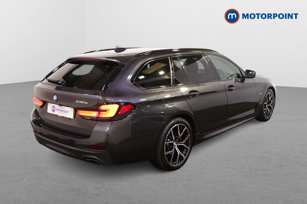 BMW 5 Series M Sport Automatic Petrol Plug-In Hybrid Estate - Stock Number (1542519) - Drivers side rear corner