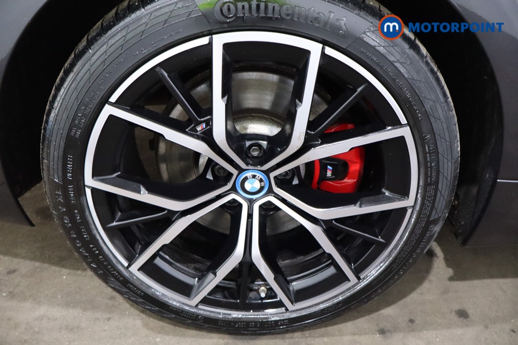 BMW 5 Series M Sport Automatic Petrol Plug-In Hybrid Estate - Stock Number (1542520) - 9th supplementary image