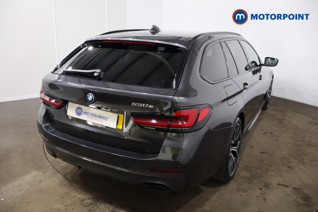 BMW 5 Series M Sport Automatic Petrol Plug-In Hybrid Estate - Stock Number (1542520) - 31st supplementary image
