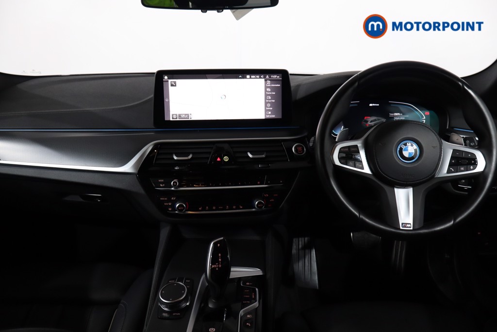 BMW 5 Series M Sport Automatic Petrol Plug-In Hybrid Estate - Stock Number (1542520) - 1st supplementary image