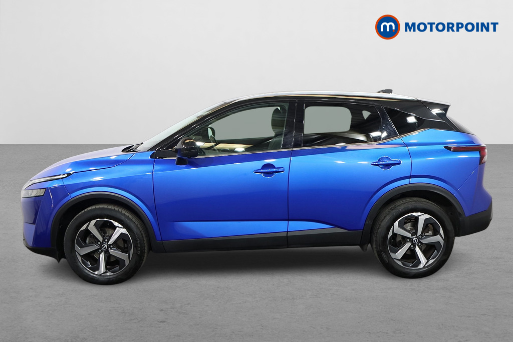 Nissan Qashqai N-Connecta Manual Petrol SUV - Stock Number (1542740) - Passenger side