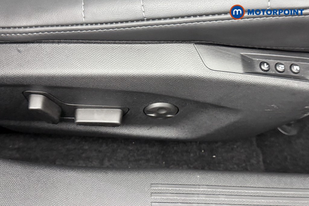 Citroen C5 X Shine Plus Automatic Petrol Plug-In Hybrid Hatchback - Stock Number (1542753) - 18th supplementary image