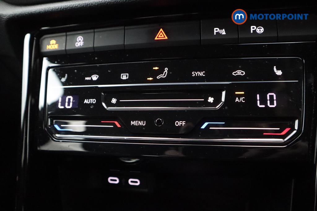 Volkswagen T-Roc R-Line Manual Petrol SUV - Stock Number (1542860) - 16th supplementary image