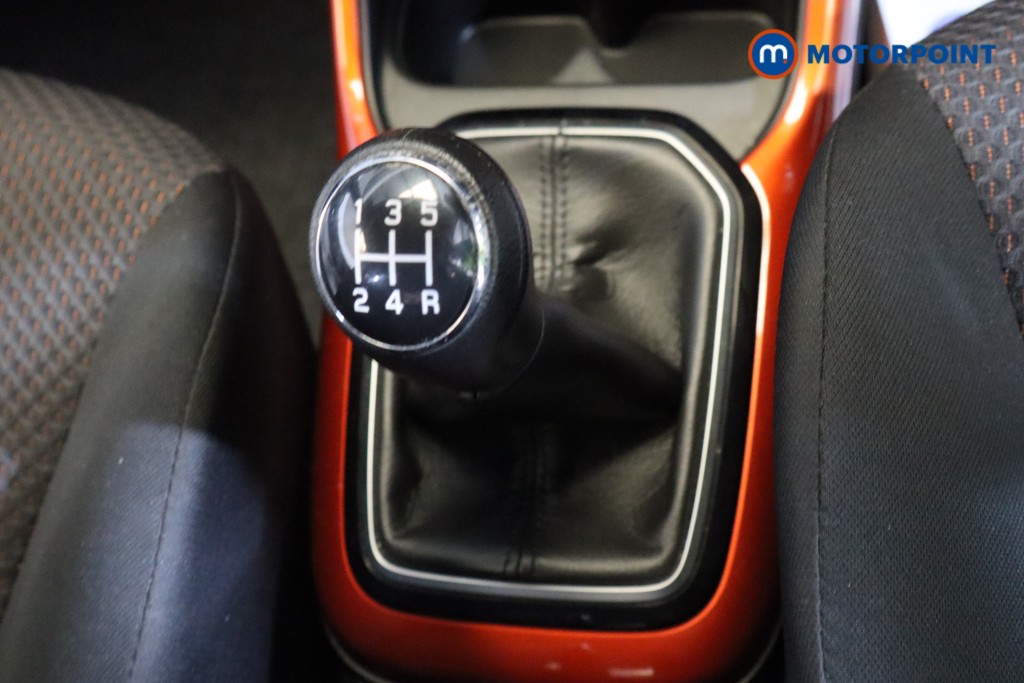 Suzuki Ignis Sz-T Manual Petrol SUV - Stock Number (1543022) - 5th supplementary image