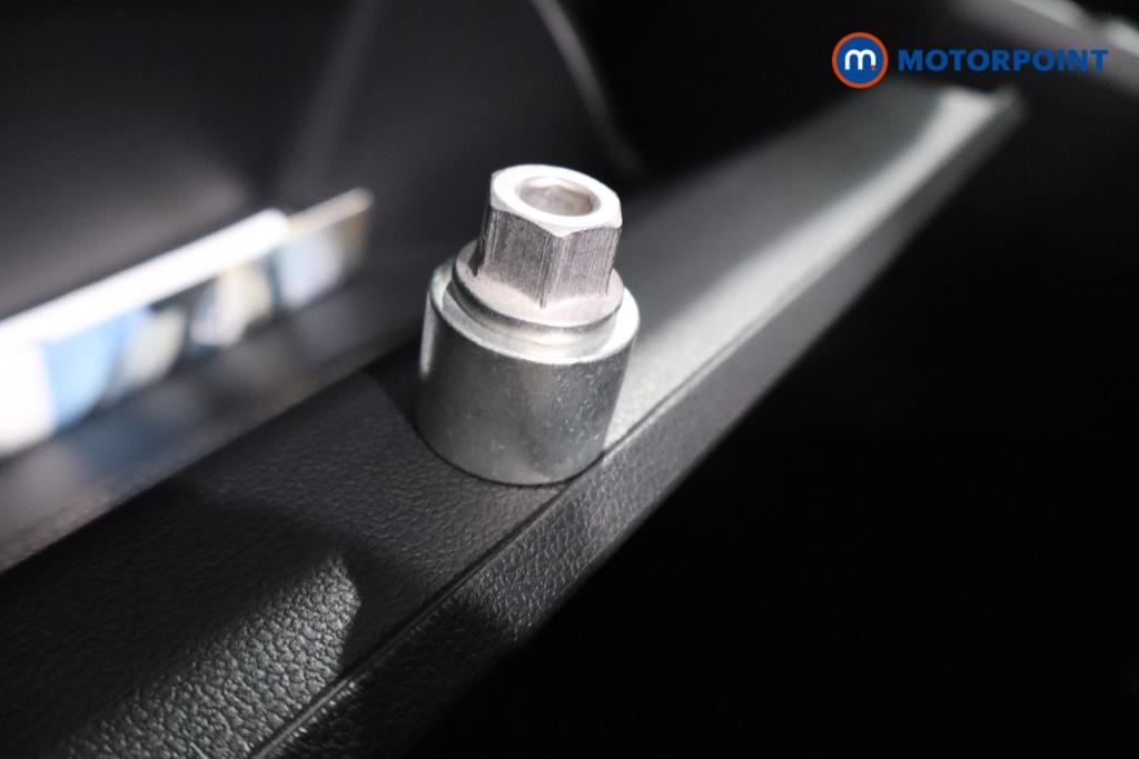 Volkswagen Polo R-Line Automatic Petrol Hatchback - Stock Number (1543024) - 15th supplementary image